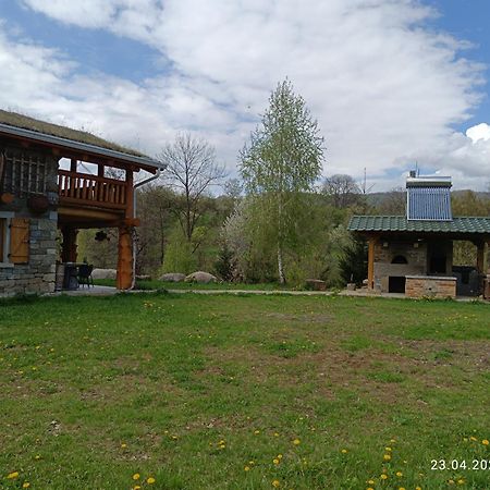 Cabana Casa De Piatra, De La Mara Deseşti Exterior foto